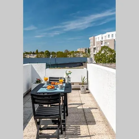 Studio Cosy Au Pied De La Gare Genopole Evry Apartament